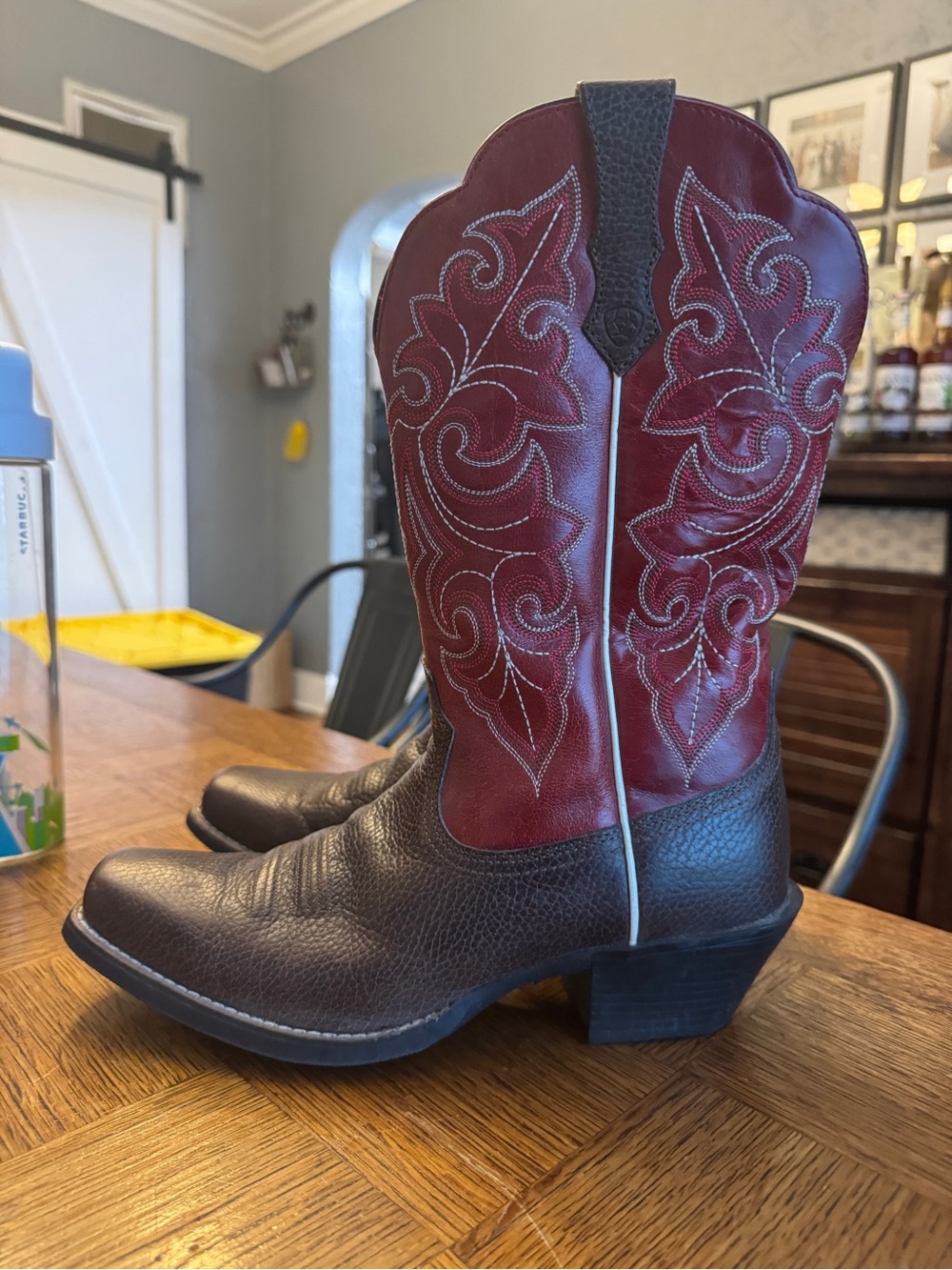 Women’s Ariat round up western cowboy boots